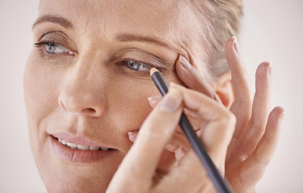 Best Makeup Tips for Mature Skin